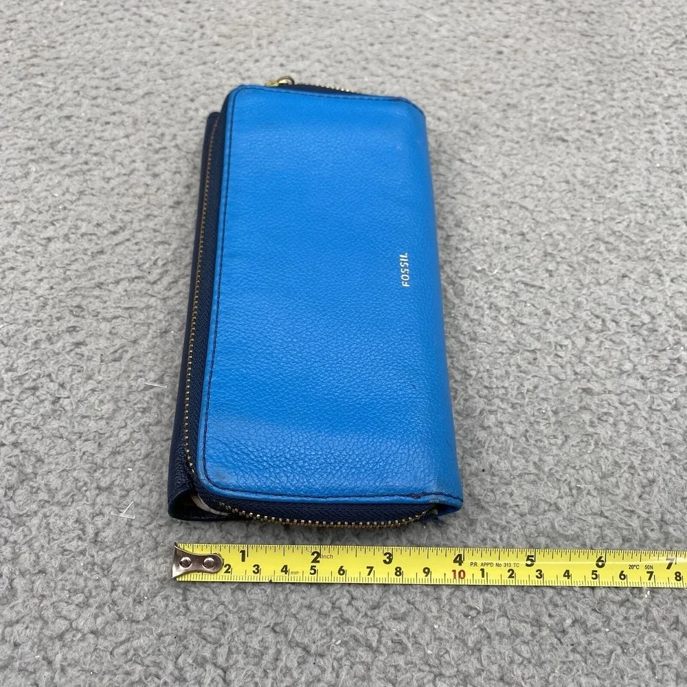 FOSSIL Leather Women Wallet Zip Around Clutch Blue Lining Cards ID Divider Boho‎